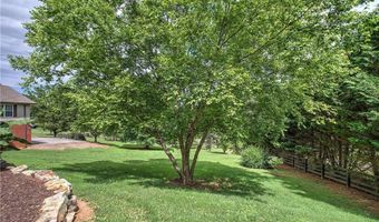 122 Shake Rag Cir NW, Adairsville, GA 30103