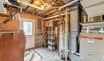 1213 S 14th St, Adel, IA 50003