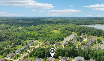 915 Cimarron Oval, Aurora, OH 44202
