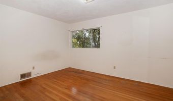 557 Canyon Dr, Solana Beach, CA 92075