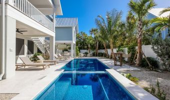 215 SYCAMORE Ave, Anna Maria, FL 34216
