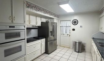 1005 Loma St, Alice, TX 78332