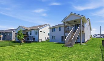 706 NE Country Meadow Dr, Ankeny, IA 50021