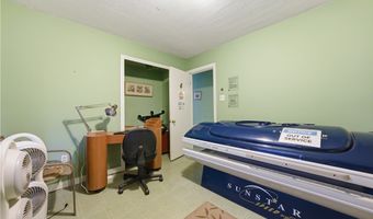 2530 Mill St, Aliquippa, PA 15001
