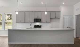 415 Thistle Meadow Ln, Aberdeen, NC 28315