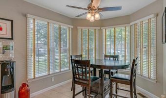 111 Trotters Ln, Allendale, NJ 07401