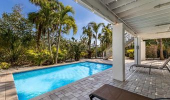 527 MAGNOLIA Ave, Anna Maria, FL 34216