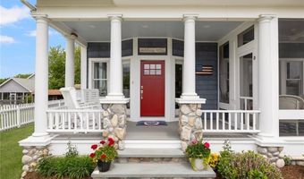 439 Wandsworth St, Narragansett, RI 02882