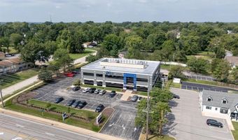 174 Clarkson Rd, Ballwin, MO 63011