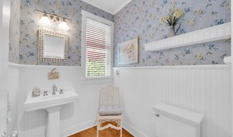 40 Karge St, Bay Head, NJ 08742