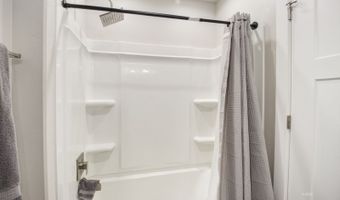 2421 N 5th St, Elko, NV 89801