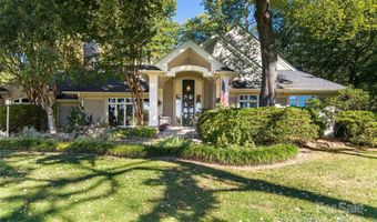 54 Fairway Rd, Asheville, NC 28804