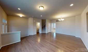 2794 Ashcombe Dr, Ann Arbor, MI 48105