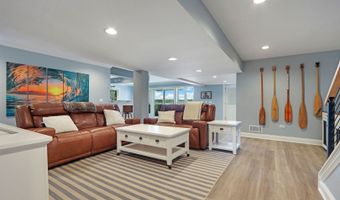 42813 N Woodbine Ave, Antioch, IL 60002