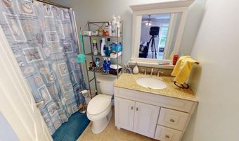 24287 FRONT St, Accomac, VA 23301