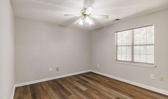 100 Woodstone 10, Athens, GA 30605