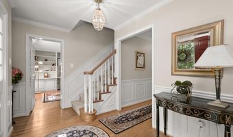 11836 HUNTING RIDGE Ct, Potomac, MD 20854
