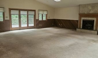 48 Harbor Rd, Colchester, CT 06415
