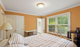 211 Hidden Creek Dr, Advance, NC 27006