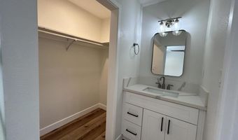 2501 Davis Ave, Carlsbad, CA 92008