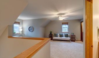 30 S Gardens Way, Fitchburg, WI 53711