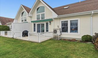 99 Dockside Ln, Belfast, ME 04915