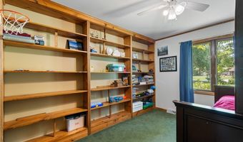 12980 Robinwood St NE, Alliance, OH 44601