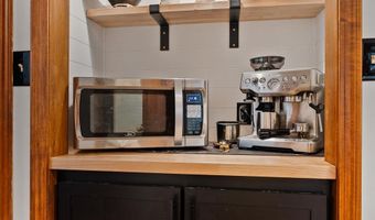 8 Country Oaks Dr, Barboursville, WV 25504