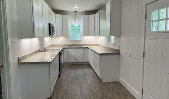 180 Lovers Ln, Alto, TX 75925