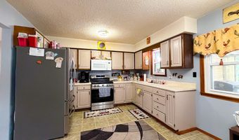 4720 State Highway 39, Aurora, MO 65605