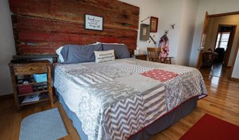 24352 State Highway Ee, Aurora, MO 65605