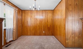 605 7th St, Barling, AR 72923
