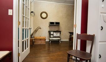 342 S Monroe St, Alderson, WV 24910