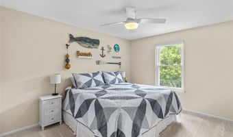 2535 Barrett Springs Dr, Ballwin, MO 63021