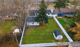 1011 NE 11th Ave, Aberdeen, SD 57401