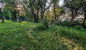 1705 Oakwood Ter, Albert Lea, MN 56007
