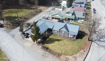 7042 Oak St, Bonners Ferry, ID 83805