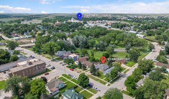 911 Kingsbury St, Belle Fourche, SD 57717