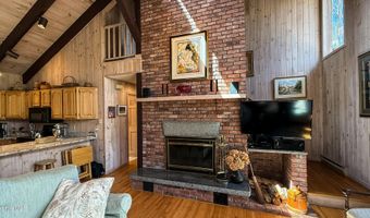 121 Hiawatha Rd, Becket, MA 01223