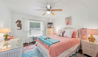 421 Papaya Cir, Barefoot Bay, FL 32976