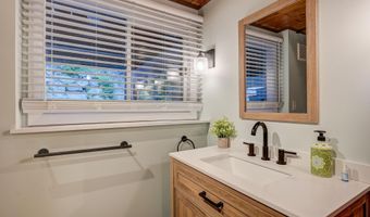 400 Rolling Ridge Rd, Bartlett, NH 03812