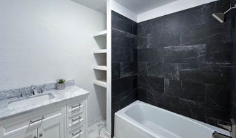 616 N 4th St, Arkansas City, KS 67005