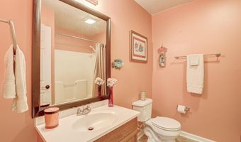 10228 BAYSIDE Dr, Dover, DE 19901