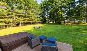 56 Juniper Dr, Avon, CT 06001