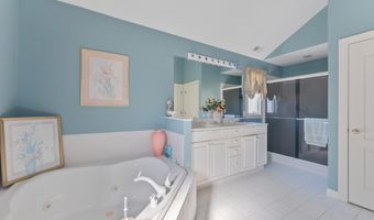 7423 Ocean Dr, Avalon, NJ 08202