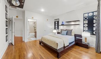 10 Lovegreen Ln, East Greenwich, RI 02818