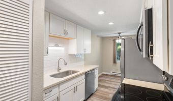 12600 SE FREEMAN Way 72, Milwaukie, OR 97222
