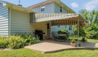 7 Robin Hill Ln, Athens, OH 45701
