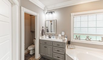 14772 Wildwood Dr, Athens, AL 35613