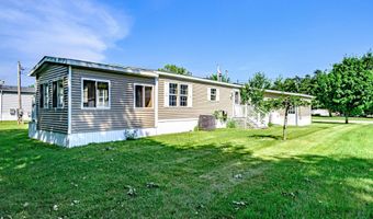 3 Windsor Dr, Alfred, ME 04002
